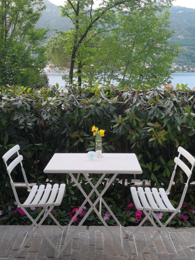 B&B Le Farfalle San Felice del Benaco Exterior photo